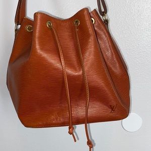 COPY - Louis Vuitton EPI petit Tan Leather Bucket bag